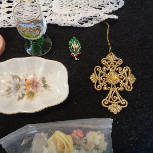 COQUETTE SOAPDISH EURO GLASS DRY FL CHRISTMAS STUFF ETC LOT - Picture 7 of 9